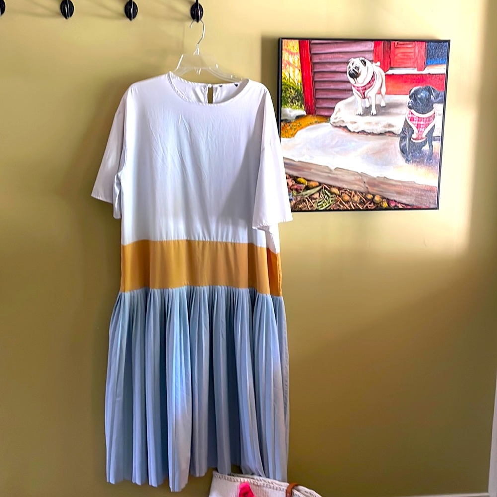 Simple drop waist dress, so cute and summery. XL. Ballet length. Beautiful